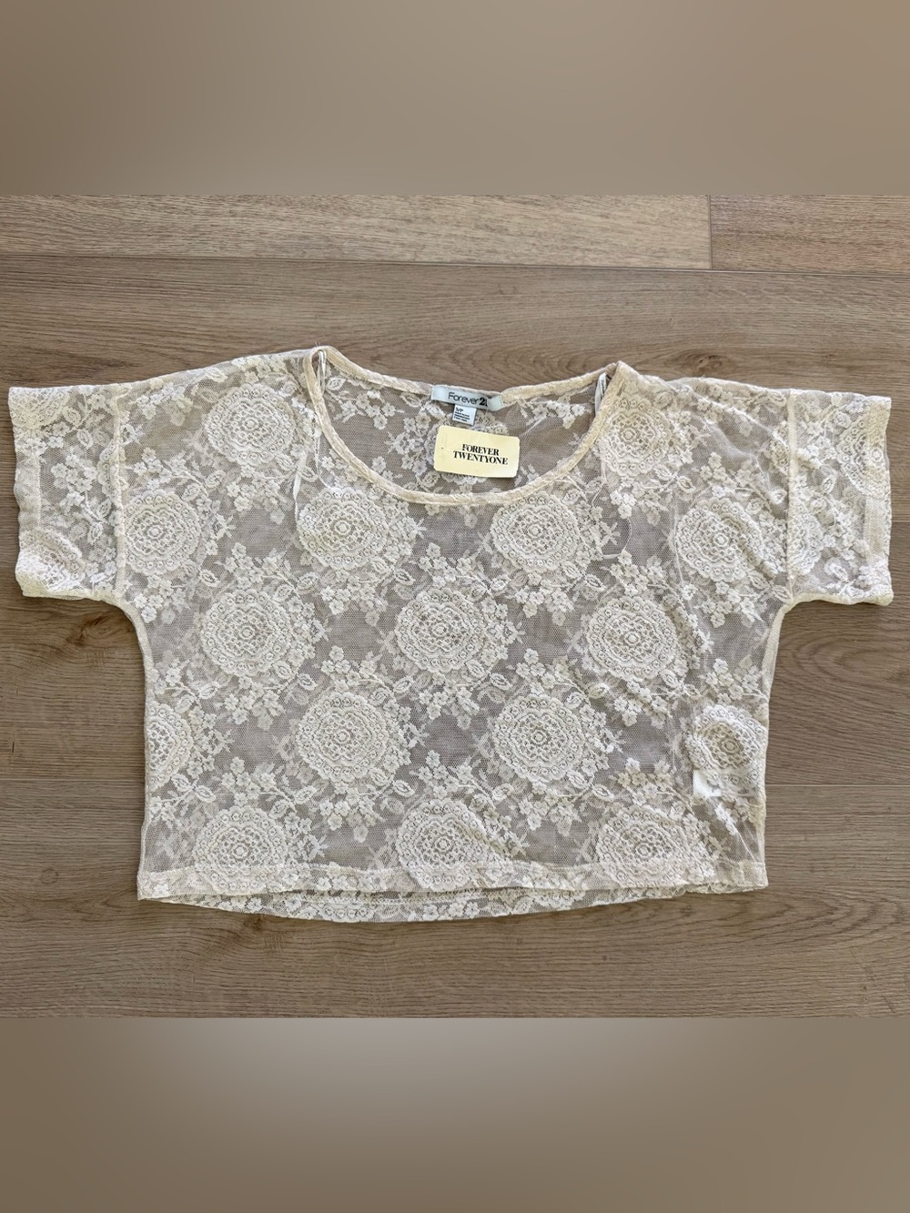 Vintage Forever 21 Sheer Floral Lace Crop Top Peach NWT Size Small USA made